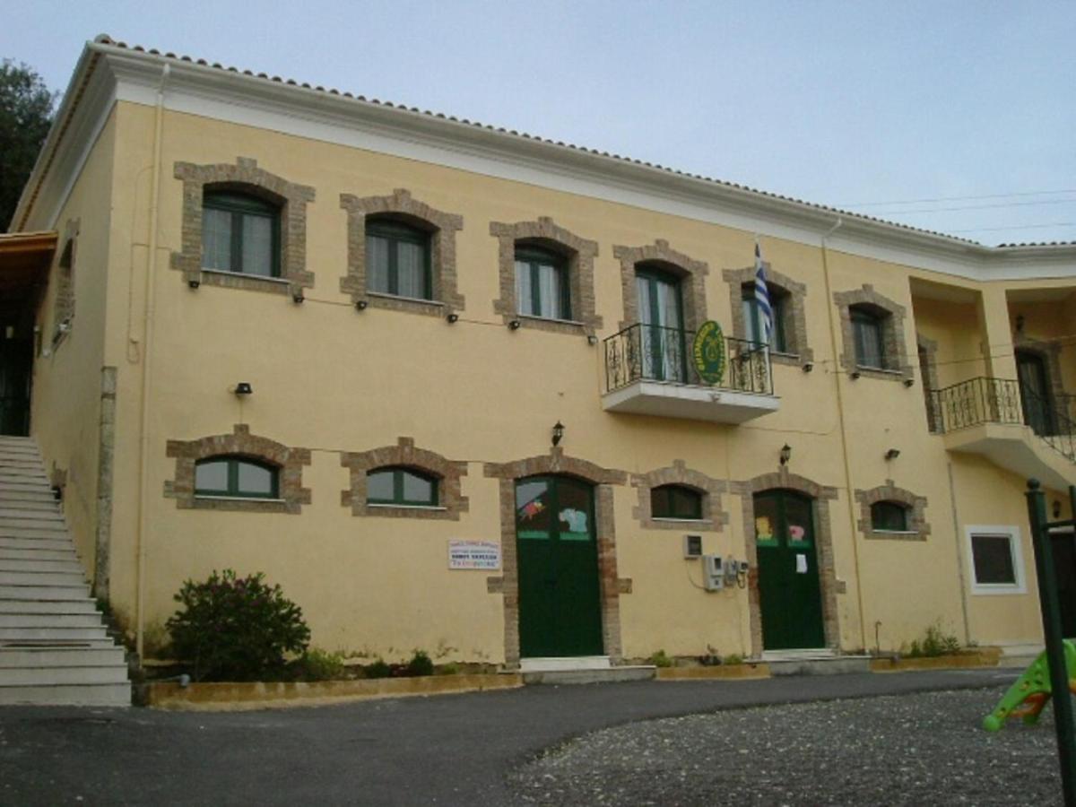 Ferienwohnung The Old Mansion Sinarádes Exterior foto
